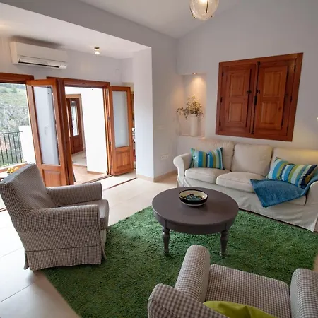 Quiet House In Village Center With Mountains Views Holiday home Frigiliana